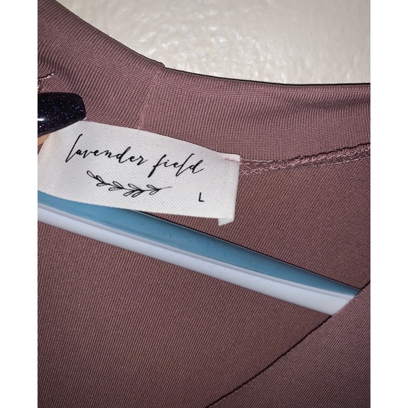 v neck choker tee - Picture 3 of 3